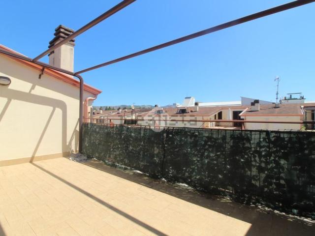 Appartamento in vendita di 110 m² in Via Monza, 2