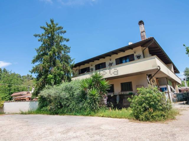 Appartamento in vendita di 110 m² in Via Morsasco, 134