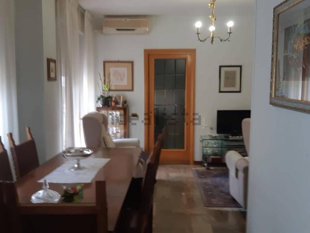 Appartamento in vendita di 110 m² in Via Matteo Tassi