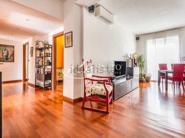 Appartamento in vendita di 110 m² in Via Macedonio Melloni, 8