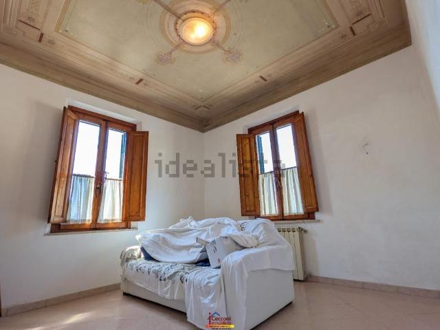 Appartamento in vendita di 110 m² in Via Maremmana