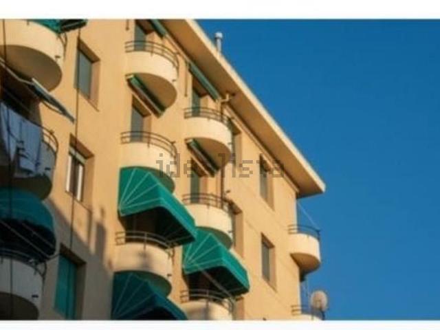 Appartamento in vendita di 110 m² in Via Marina di Robilant