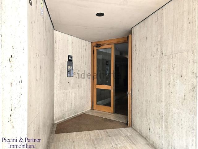 Appartamento in vendita di 110 m² in Via Martiri dei Lager, 156