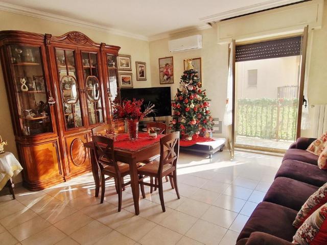 Appartamento in vendita di 110 m² in Via Martiri di Via Fani, 29