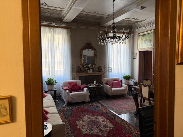 Appartamento in vendita di 110 m² in Via Mascherella
