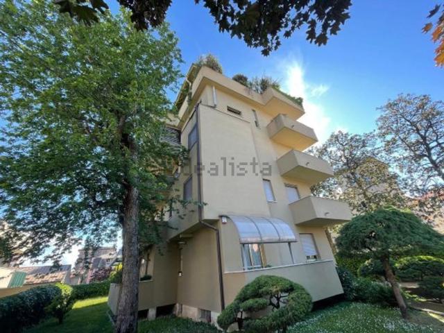 Appartamento in vendita di 110 m² in Via Massaua, 52