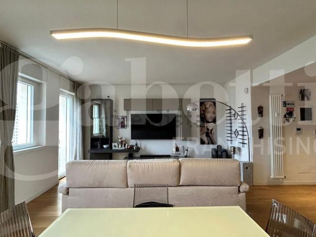 Appartamento in vendita di 110 m² in Via Milano