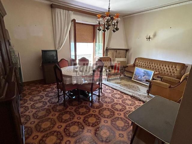 Appartamento in vendita di 110 m² in Via N. Sauro