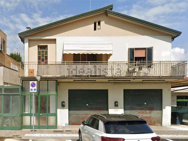 Appartamento in vendita di 110 m² in Via Noventana