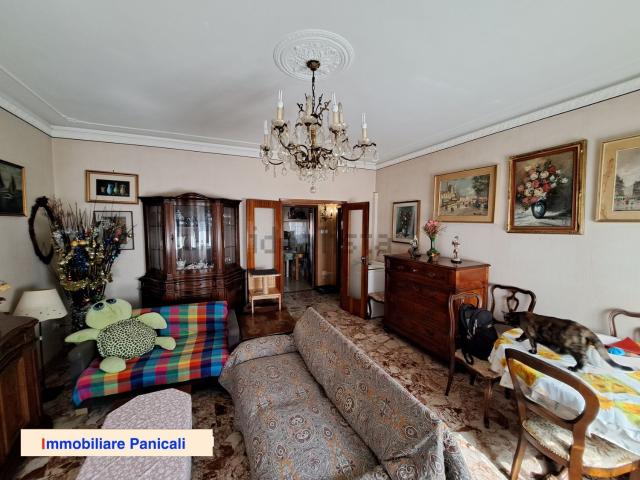 Appartamento in vendita di 110 m² in Via Nazario Sauro