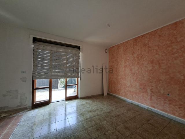 Appartamento in vendita di 110 m² in Via Nazionale Appia, 255