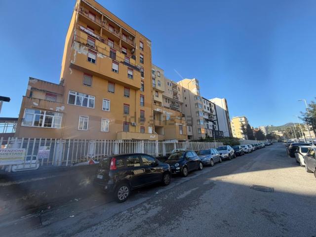 Appartamento in vendita di 110 m² in Via Napoli Achille