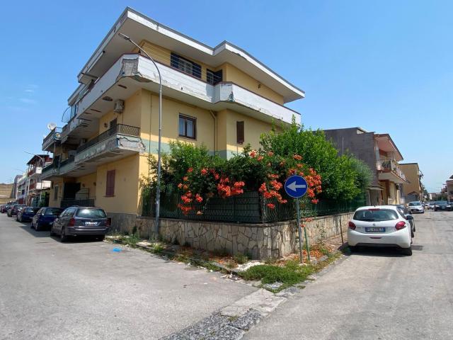 Appartamento in vendita di 110 m² in Via Napoli, 50