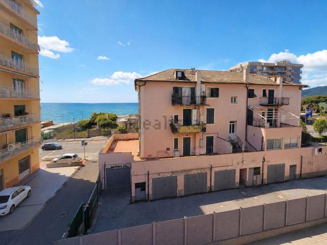 Appartamento in vendita di 110 m² in Via Nizza