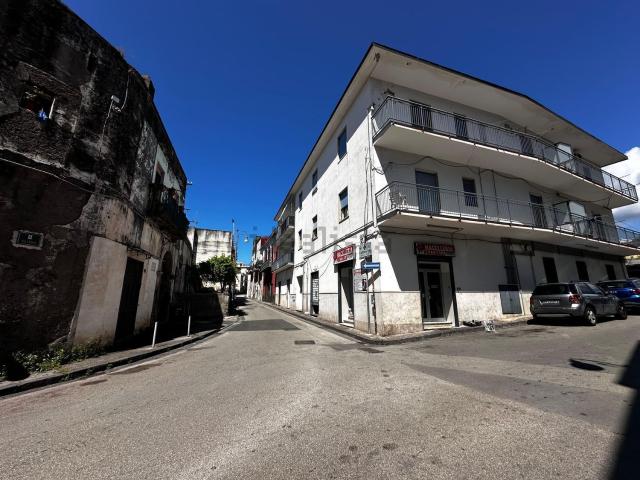Appartamento in vendita di 110 m² in Via Sottotenente Ernesto Cirillo, 239