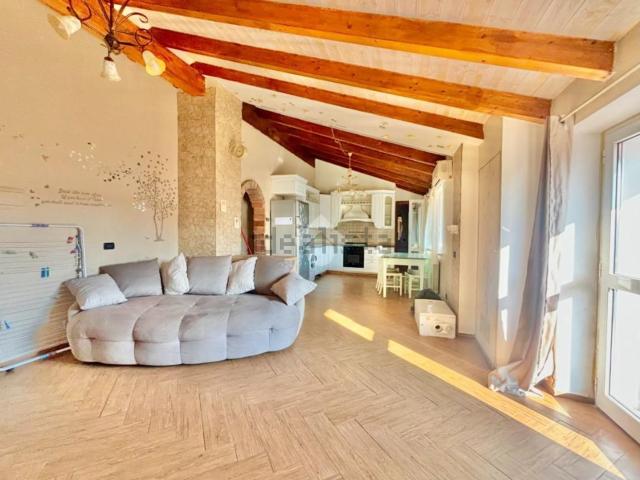 Appartamento in vendita di 110 m² in Via Solferino, 6