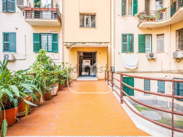Appartamento in vendita di 110 m² in Via Satrico, 33