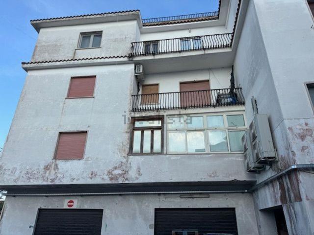 Appartamento in vendita di 110 m² in Via Sabaudia, 34