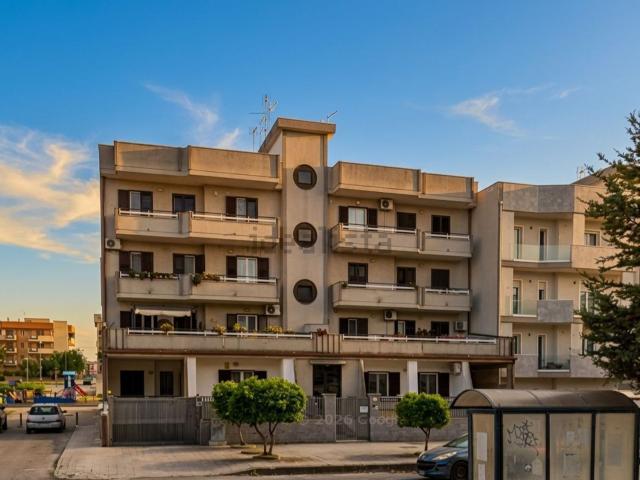 Appartamento in vendita di 110 m² in Via Salvo D&apos Acquisto