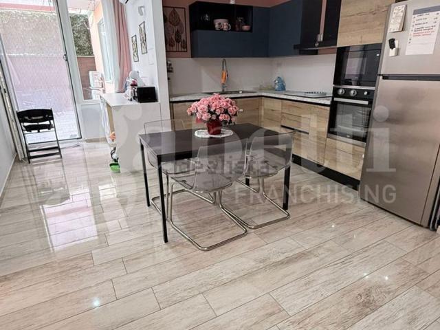 Appartamento in vendita di 110 m² in Via Salvatore Prascina