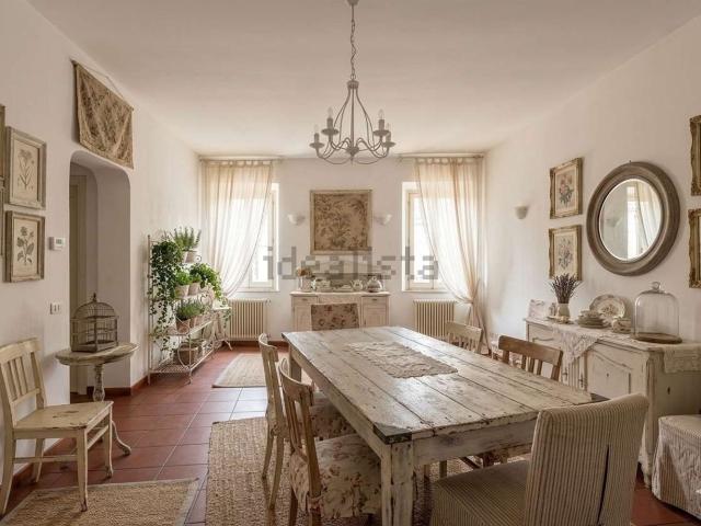 Appartamento in vendita di 110 m² in Via San Francesco, 3