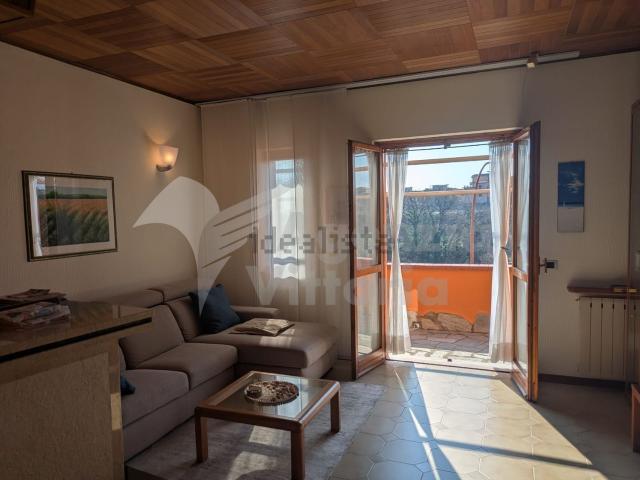 Appartamento in vendita di 110 m² in Via San Francesco D&apos Assisi, 4