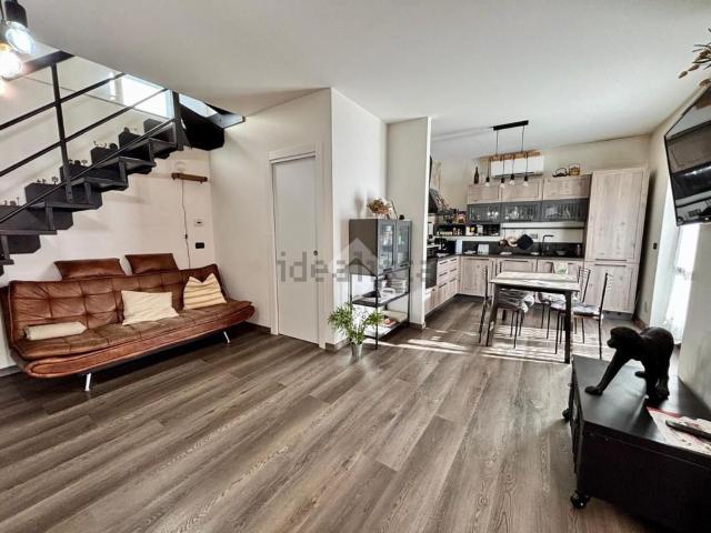 Appartamento in vendita di 110 m² in Via San Giovanni, 9