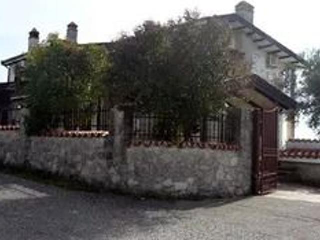 Appartamento in vendita di 110 m² in Via San Pietro