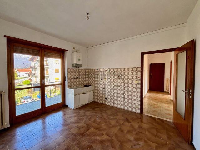 Appartamento in vendita di 110 m² in Via San Toja, 20