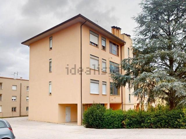 Appartamento in vendita di 110 m² in Via Sant&apos  Anna, 9