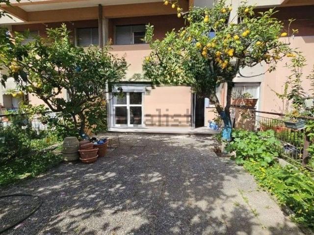 Appartamento in vendita di 110 m² in Via Sara