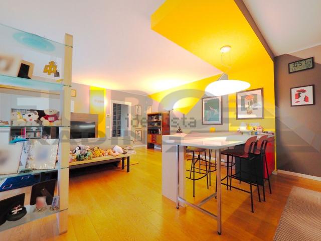 Appartamento in vendita di 110 m² in Via Schiavonia