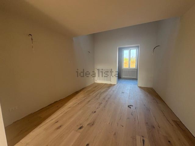 Appartamento in vendita di 110 m² in Via Senese