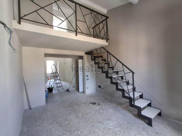 Appartamento in vendita di 110 m² in Via Senese
