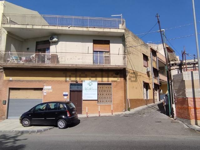 Appartamento in vendita di 110 m² in Via Sgroppillo, 53