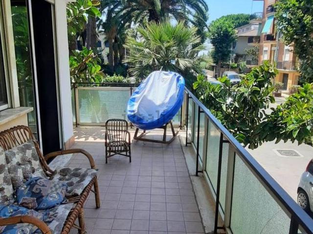 Appartamento in vendita di 110 m² in Via Sicilia, 5