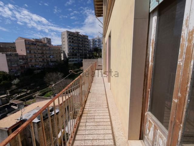 Appartamento in vendita di 110 m² in Via SS. Salvatore, 204