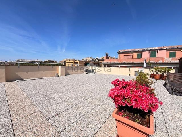 Appartamento in vendita di 110 m² in Via Sturla, 22