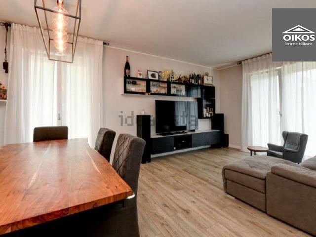 Appartamento in vendita di 110 m² in Via Pola