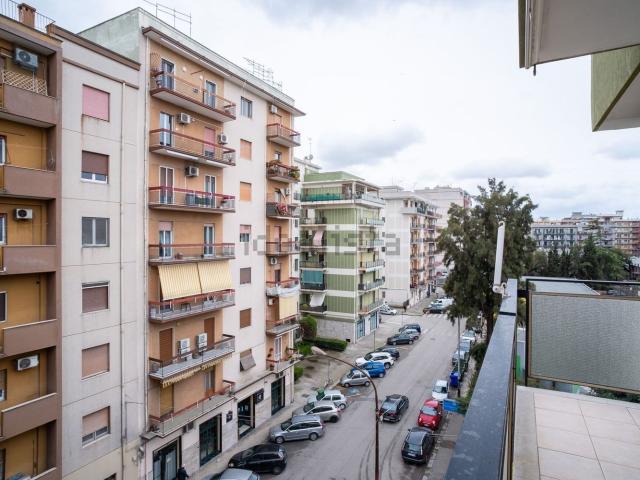 Appartamento in vendita di 110 m² in Via Polibio, 42
