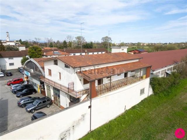 Appartamento in vendita di 110 m² in Via Ponte di Sotto