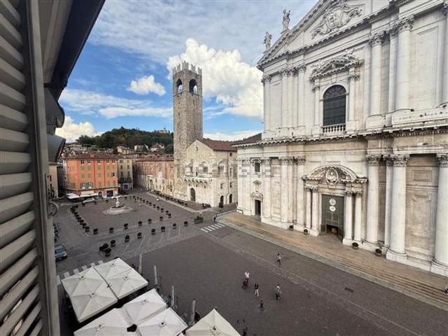 Appartamento in vendita di 110 m² in Via Padre Giulio Bevilacqua