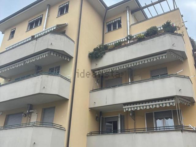Appartamento in vendita di 110 m² in Via Padre Reginaldo Giuliani, 12