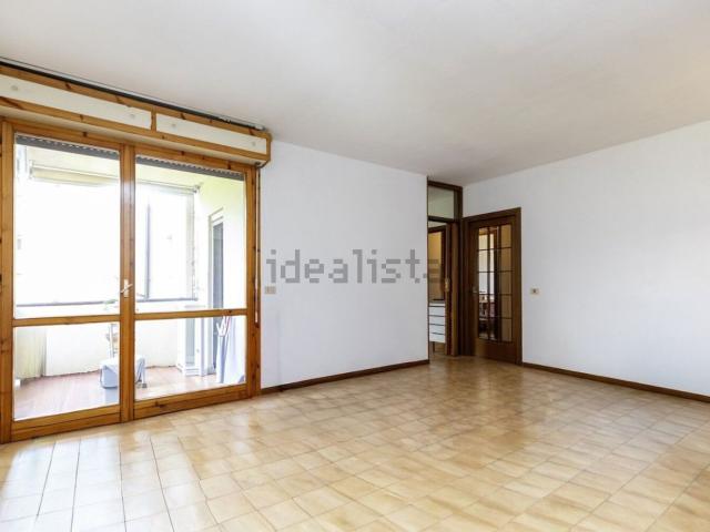 Appartamento in vendita di 110 m² in Via Paesetto, 27