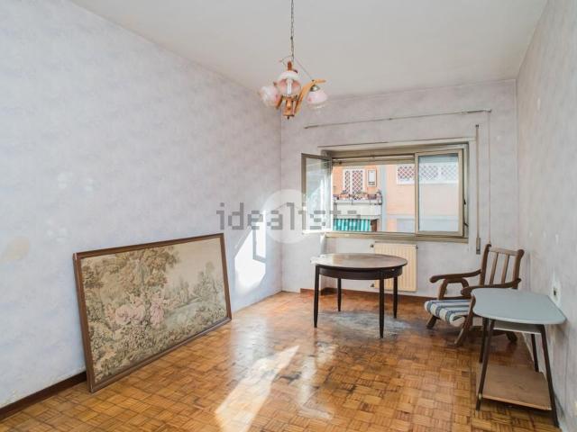 Appartamento in vendita di 110 m² in Via Pasquale Revoltella, 85