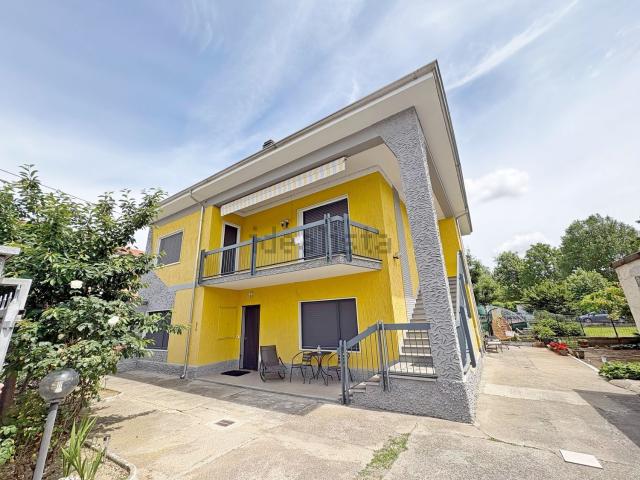 Appartamento in vendita di 110 m² in Via Petrarca