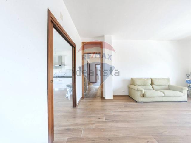 Appartamento in vendita di 110 m² in Via Piane, 13