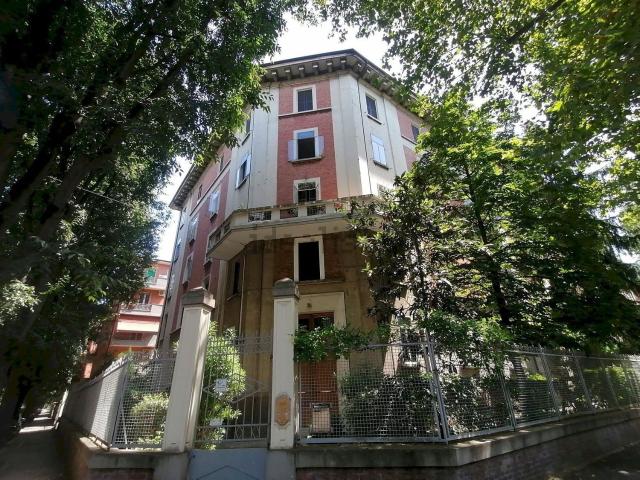 Appartamento in vendita di 110 m² in Via Pietro Mengoli, 7
