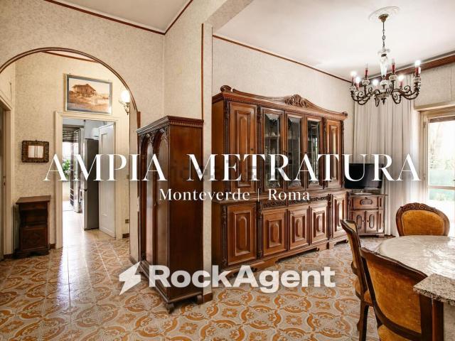 Appartamento in vendita di 110 m² in Via Pietro D&apos Assisi, 5