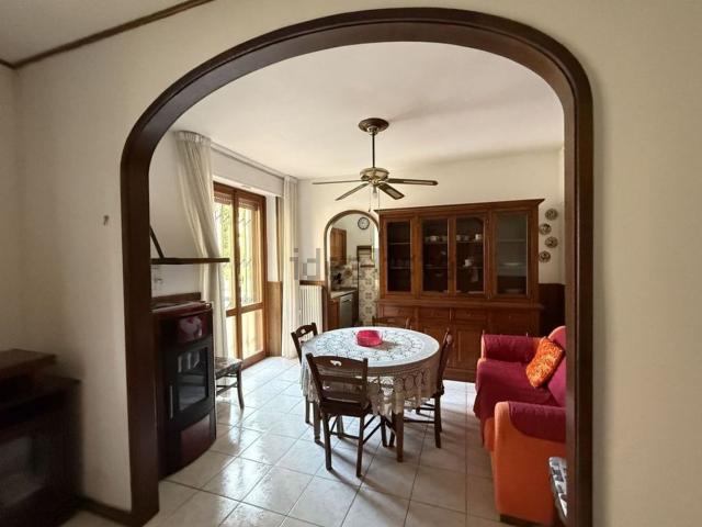 Appartamento in vendita di 110 m² in Via Pietro Vannucci, 103